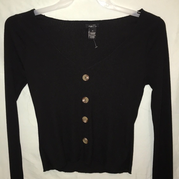 Low cut black buttoned long sleeve - Picture 1 of 1
